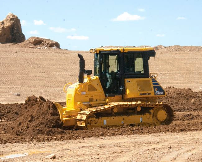 KOMATSU D51EX