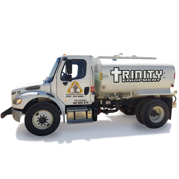 2,000 GALLON WATER TRUCK - 2WD